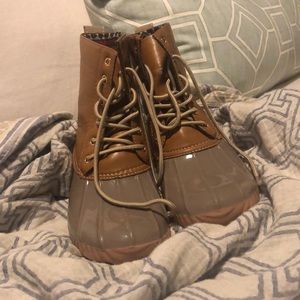 Avanti Rosetta Duck Boots - Size 10